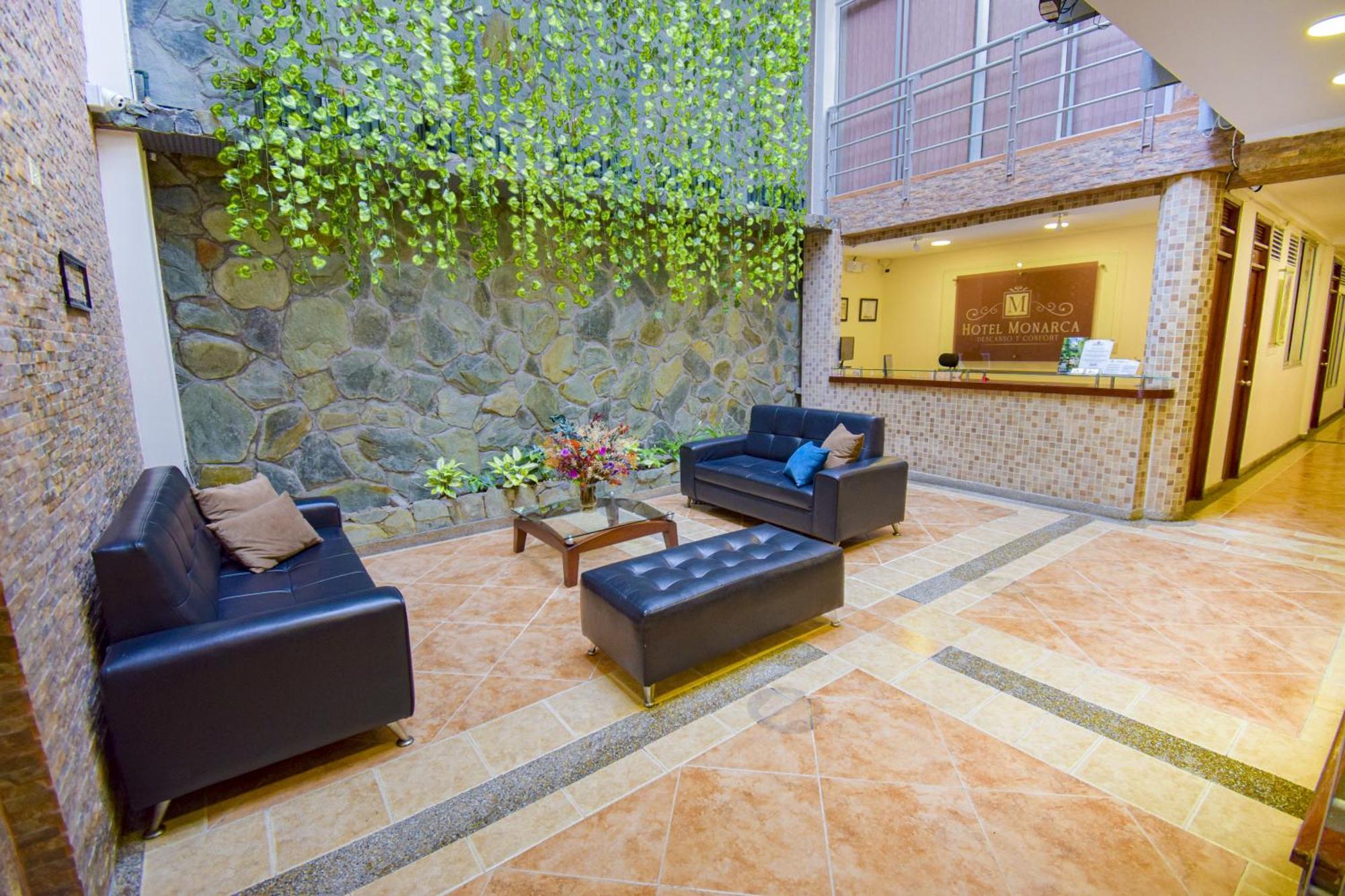 Hotel Monarca Armenia Exterior foto
