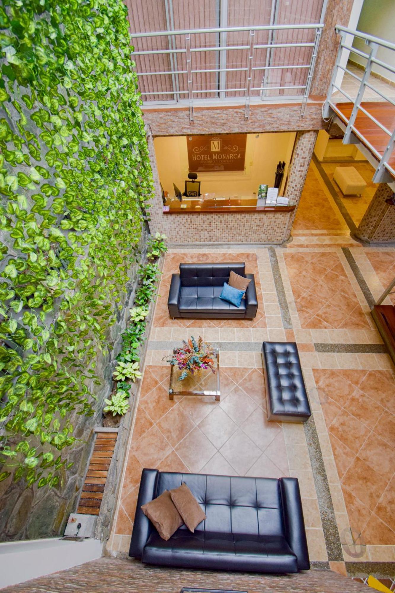 Hotel Monarca Armenia Exterior foto